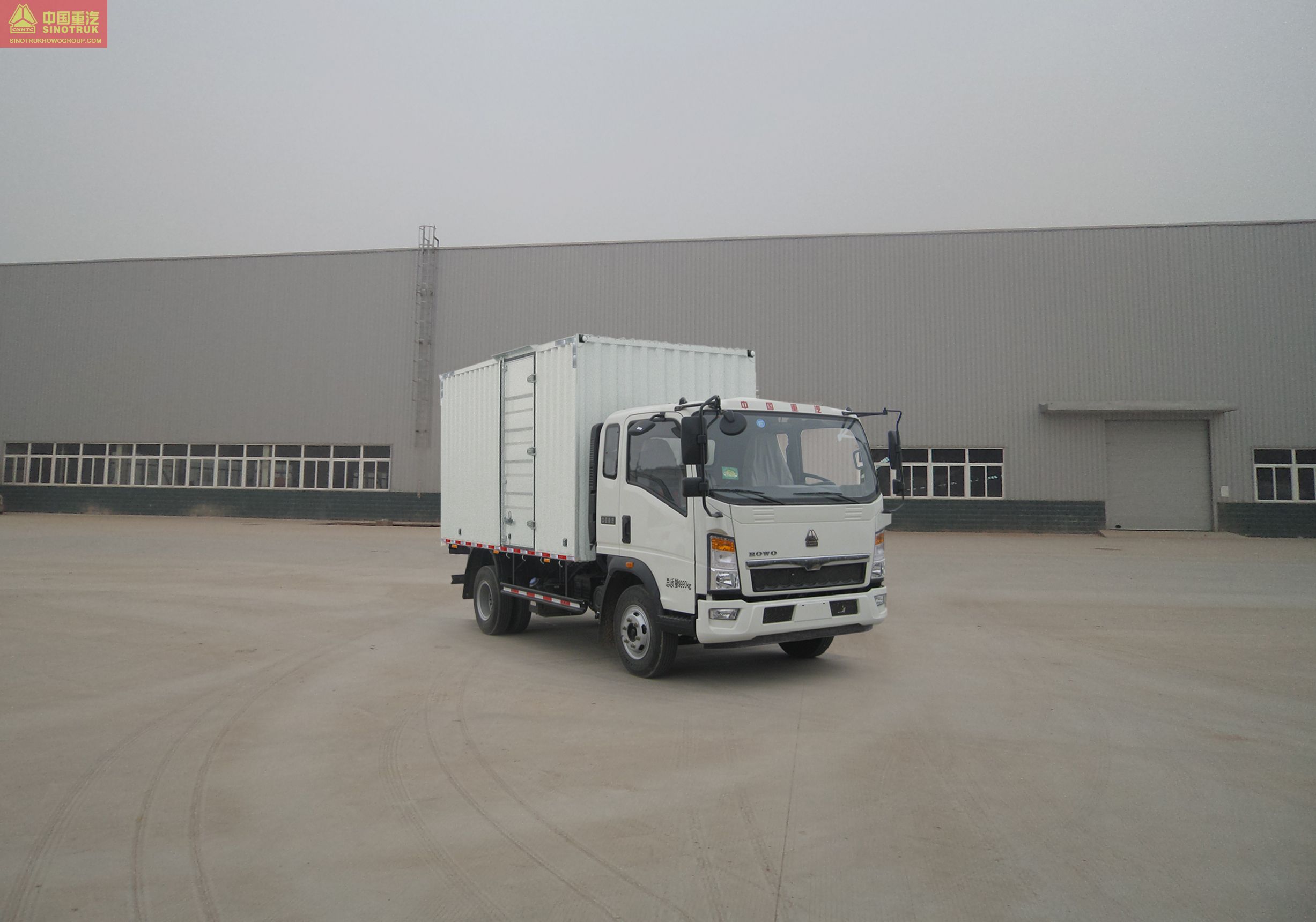 HOWO Light Duty Truck Series ZZ5107XXYF331CE1 Box stake transport van