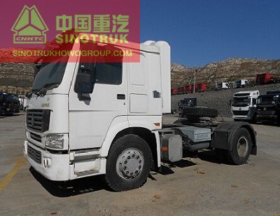 HOWO CNG Tractor Truck 4x2