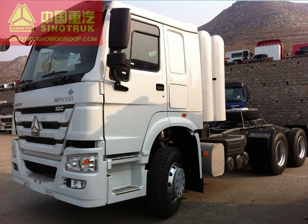 HOWO CNG Tractor Truck 6x4