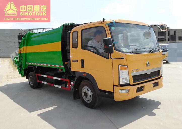 Howo Rear Loader Garbage Truck 2 Tons Capacity 5 Cubic Meter Garbage Compactor Truck