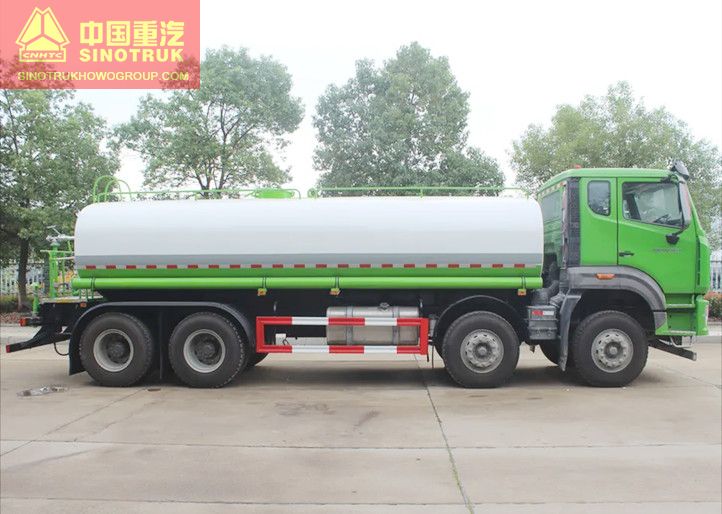 HOwo 8X4  Sweeper Truck Water Tank Truck for Sale Truck Water Spraying Truck 15000 Litres Customize