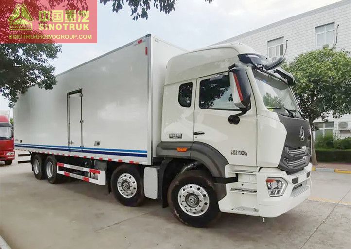Sinotruk Refrigerated Van 4 Axles Reefer Truck From China for Sale
