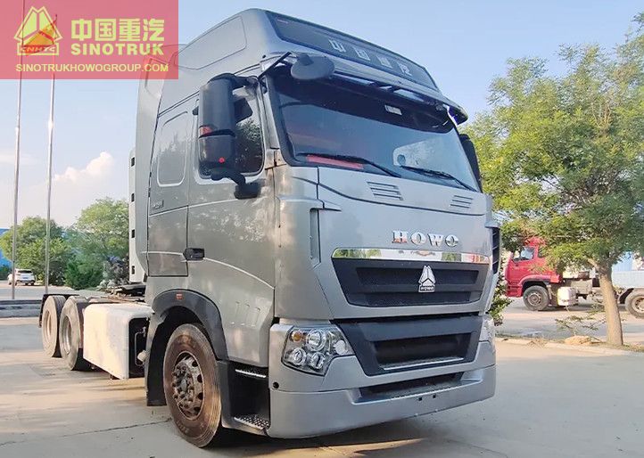 Hot Sale Heavy Duty Used SINOTRUK T7H Howo Trucks 6x4 Second Hand for sale Tractor Truck