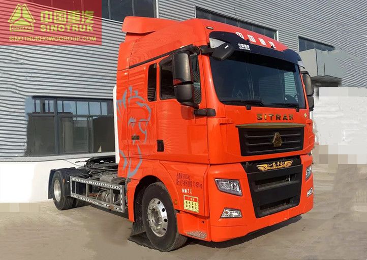 CNG Truck Tractor 440hp Truck Head Howo Sitrak C7H