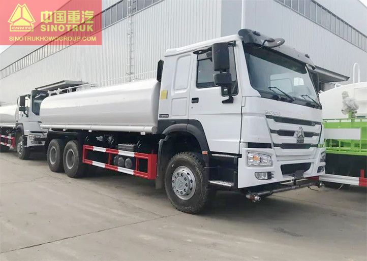 Sinotruk Howo 6x4  20000 Liters Water Tanker Trucks 10 Wheeler For Sale